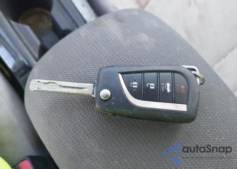 2020 Toyota Corolla Le from USA, damaged, VIN 5YFEPRAE1LP083285